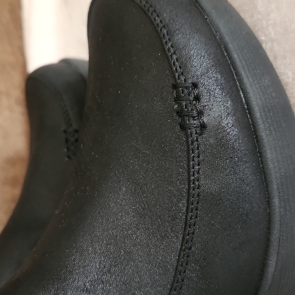 NWOT! Sketcher Fur Lined Ankle Boots - Picture 3 of 7